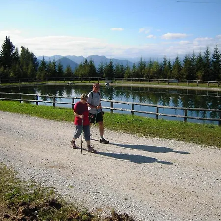 アパート Alpska Perla ツェルクノ