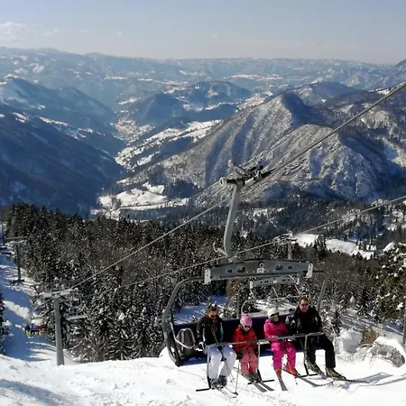 アパート Alpska Perla